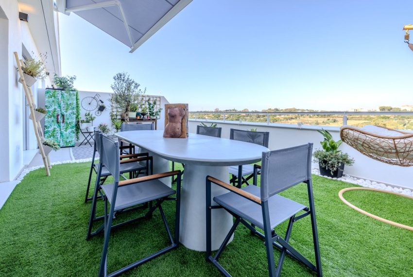 R5079931-Apartment-For-Sale-New-Golden-Mile-Penthouse-2-Beds-75-Built-1