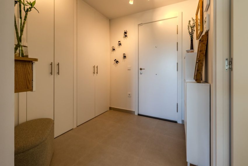 R5079931-Apartment-For-Sale-New-Golden-Mile-Penthouse-2-Beds-75-Built-11