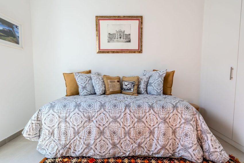 R5079931-Apartment-For-Sale-New-Golden-Mile-Penthouse-2-Beds-75-Built-13