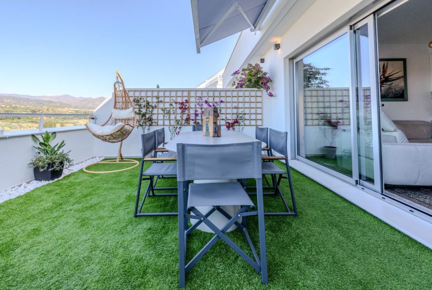 R5079931-Apartment-For-Sale-New-Golden-Mile-Penthouse-2-Beds-75-Built-15