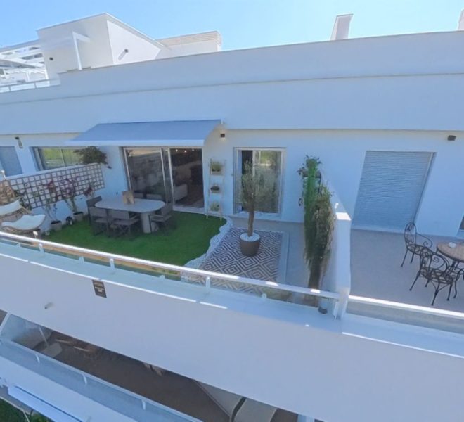 R5079931-Image 1-Penthouse - 2 Beds - 75 Built