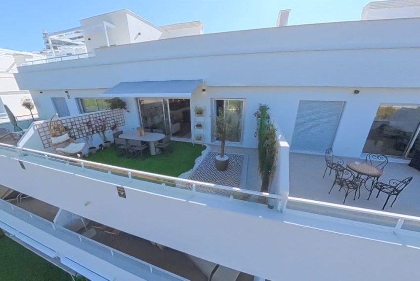 R5079931-Apartment-For-Sale-New-Golden-Mile-Penthouse-2-Beds-75-Built