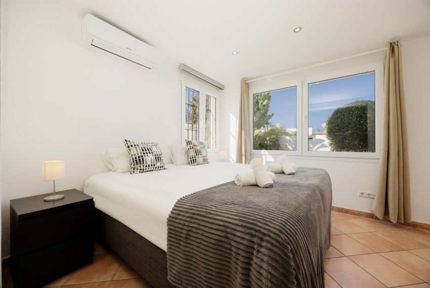 R5080297-Villa-For-Sale-Costabella-Detached-4-Beds-200-Built-19