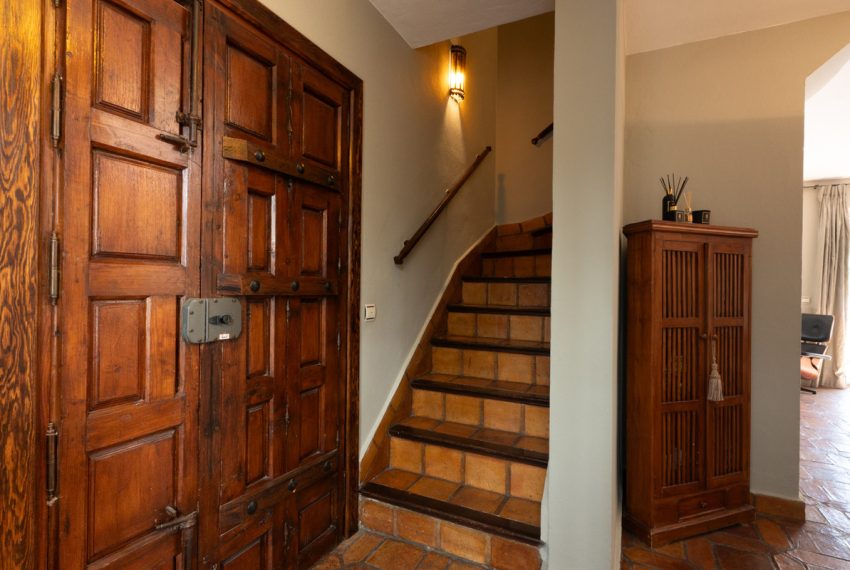 R5080300-Townhouse-For-Sale-The-Golden-Mile-Terraced-2-Beds-210-Built-2