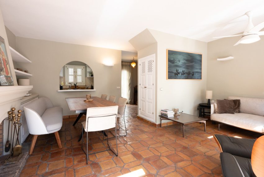 R5080300-Townhouse-For-Sale-The-Golden-Mile-Terraced-2-Beds-210-Built-5