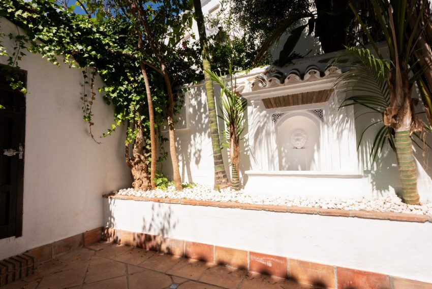 R5080309-Townhouse-For-Sale-The-Golden-Mile-Terraced-3-Beds-204-Built-1