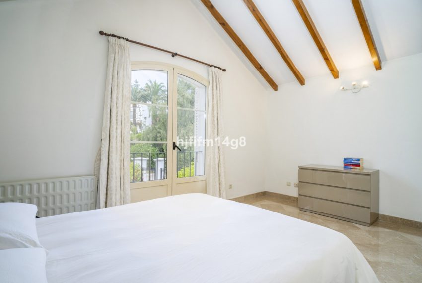 R5080336-Townhouse-For-Sale-Nueva-Andalucia-Terraced-3-Beds-385-Built-13