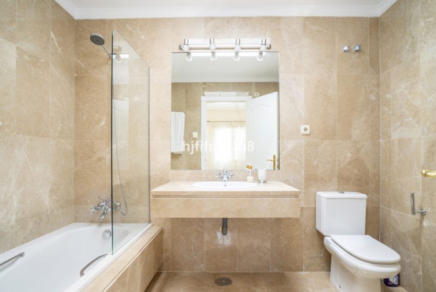 R5080336-Townhouse-For-Sale-Nueva-Andalucia-Terraced-3-Beds-385-Built-16