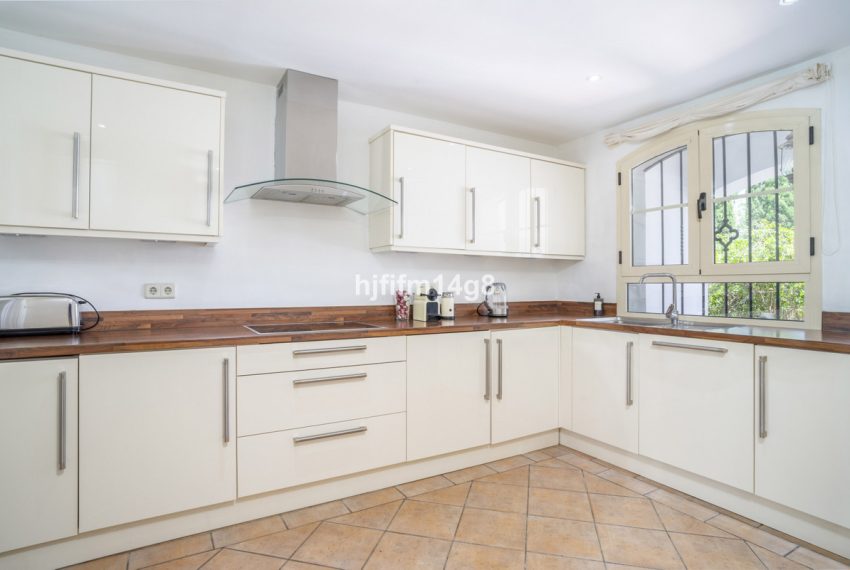 R5080336-Townhouse-For-Sale-Nueva-Andalucia-Terraced-3-Beds-385-Built-7