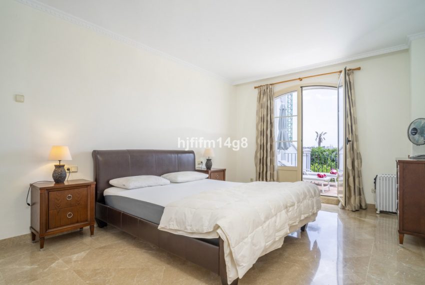 R5080336-Townhouse-For-Sale-Nueva-Andalucia-Terraced-3-Beds-385-Built-8