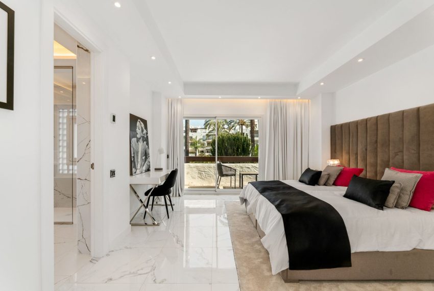 R5080897-Apartment-For-Sale-Puerto-Banus-Penthouse-Duplex-4-Beds-195-Built-19