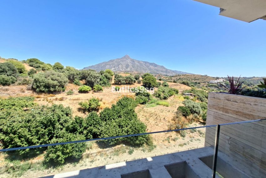 R5081185-Apartment-For-Sale-Aloha-Middle-Floor-2-Beds-152-Built