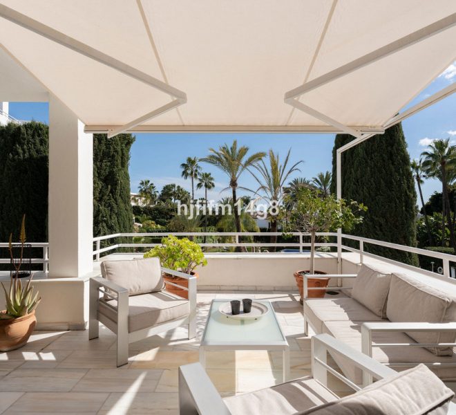 R5081500-Image 1-Middle Floor - 2 Beds - 136 Built