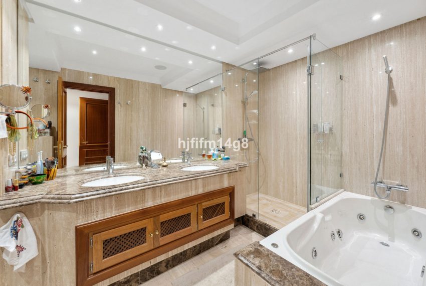 R5081506-Apartment-For-Sale-Estepona-Penthouse-3-Beds-184-Built-12