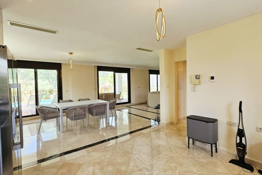 R5081617-Villa-For-Sale-Estepona-Detached-3-Beds-210-Built-10