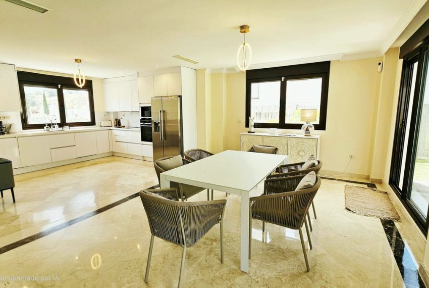 R5081617-Villa-For-Sale-Estepona-Detached-3-Beds-210-Built-7