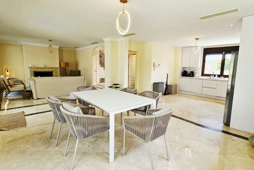R5081617-Villa-For-Sale-Estepona-Detached-3-Beds-210-Built-8