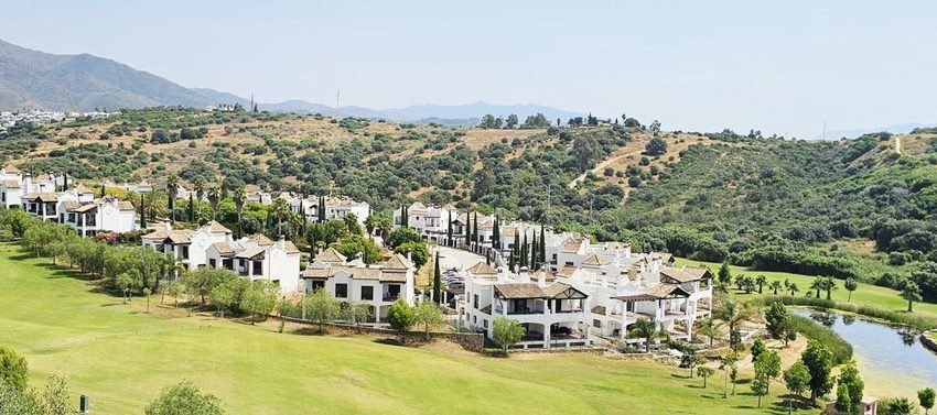 R5081617-Villa-For-Sale-Estepona-Detached-3-Beds-210-Built
