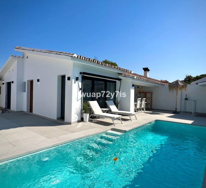 R5083087-Image 1-Detached - 2 Beds - 143 Built