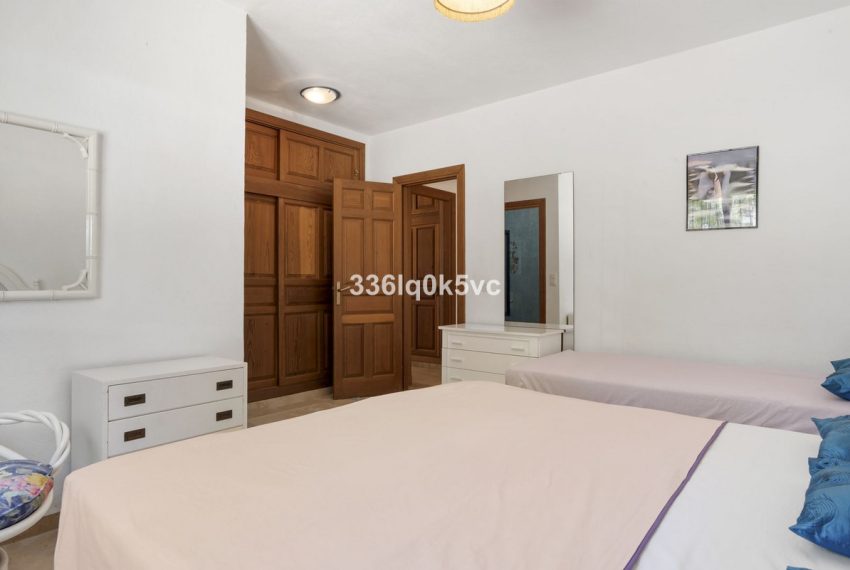 R5083273-Villa-For-Sale-Las-Chapas-Detached-4-Beds-469-Built-10