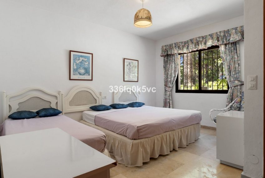 R5083273-Villa-For-Sale-Las-Chapas-Detached-4-Beds-469-Built-13