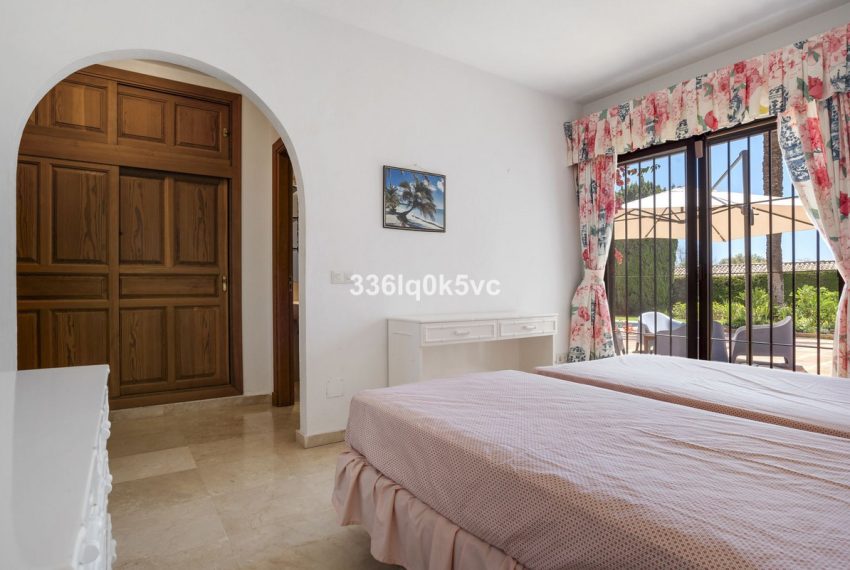 R5083273-Villa-For-Sale-Las-Chapas-Detached-4-Beds-469-Built-15