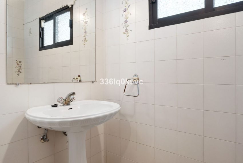 R5083273-Villa-For-Sale-Las-Chapas-Detached-4-Beds-469-Built-17