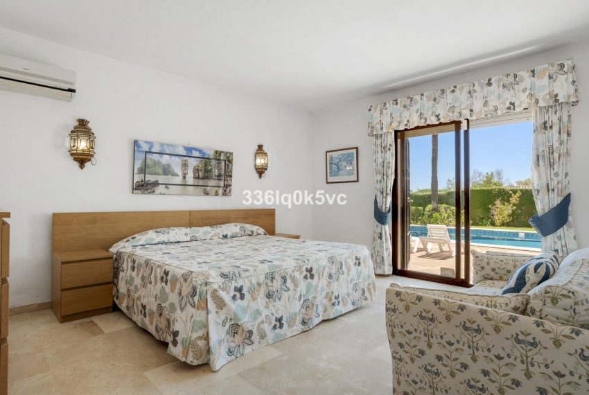 R5083273-Villa-For-Sale-Las-Chapas-Detached-4-Beds-469-Built-8