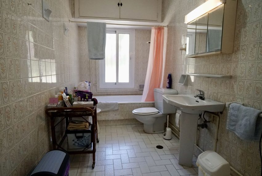 R5083873-Villa-For-Sale-El-Paraiso-Detached-3-Beds-220-Built-10