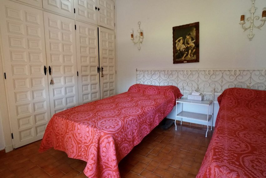 R5083873-Villa-For-Sale-El-Paraiso-Detached-3-Beds-220-Built-12