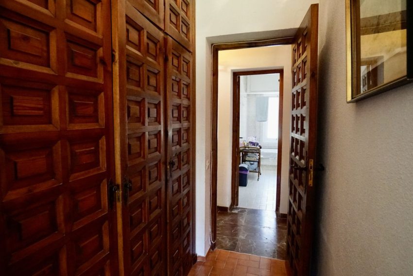 R5083873-Villa-For-Sale-El-Paraiso-Detached-3-Beds-220-Built-15