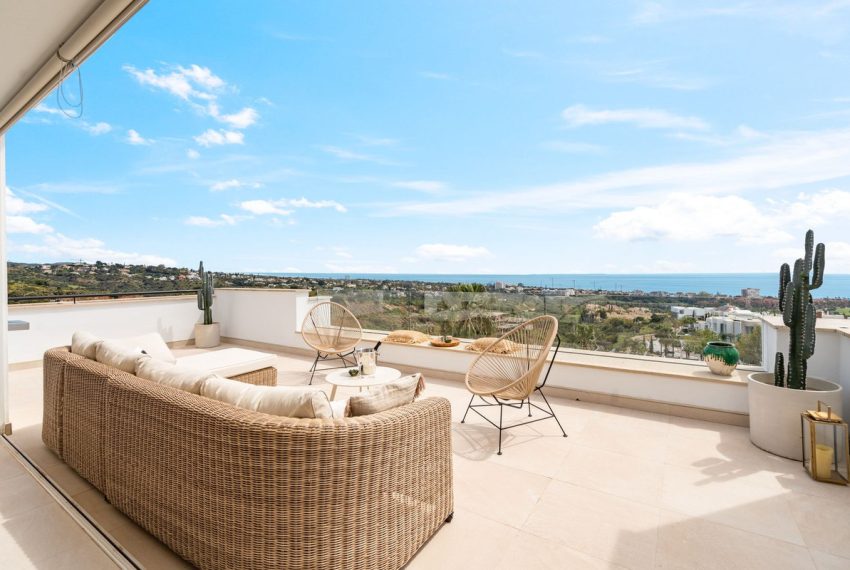 R5083942-Villa-For-Sale-Marbella-Semi-Detached-3-Beds-197-Built-1