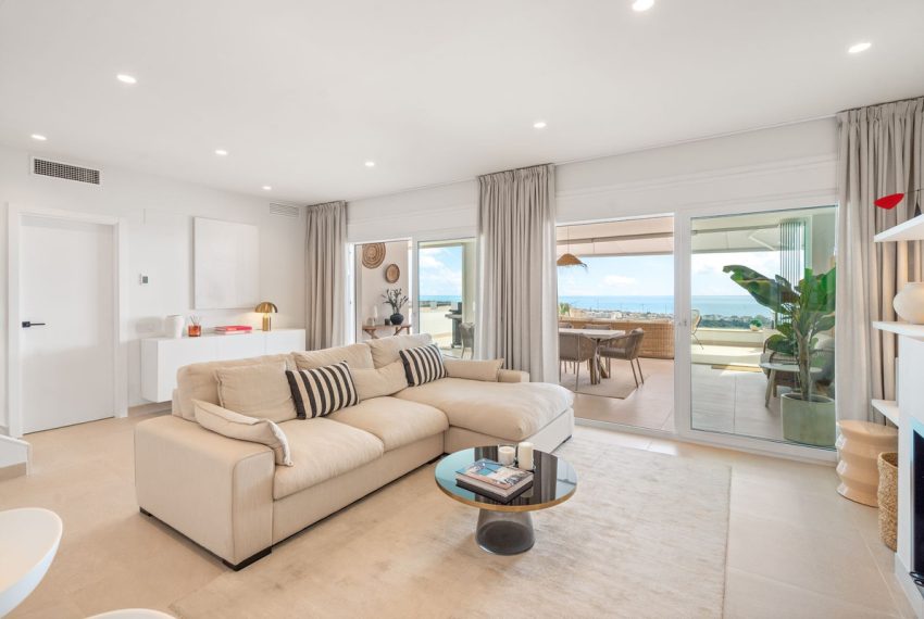 R5083942-Villa-For-Sale-Marbella-Semi-Detached-3-Beds-197-Built-3