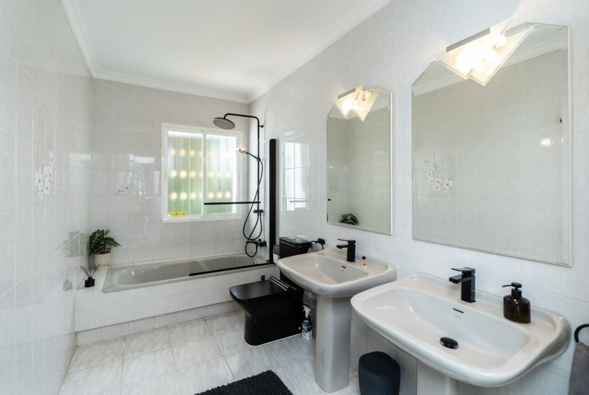 R5083999-Villa-For-Sale-Mijas-Costa-Detached-4-Beds-413-Built-15