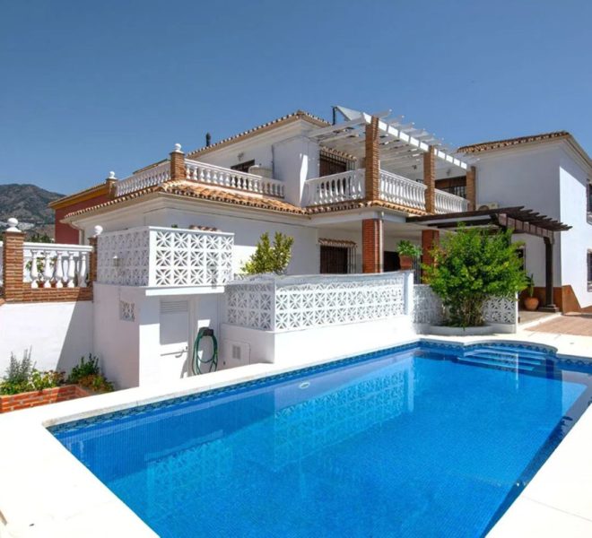 R5084014-Image 1-Detached - 5 Beds - 418 Built