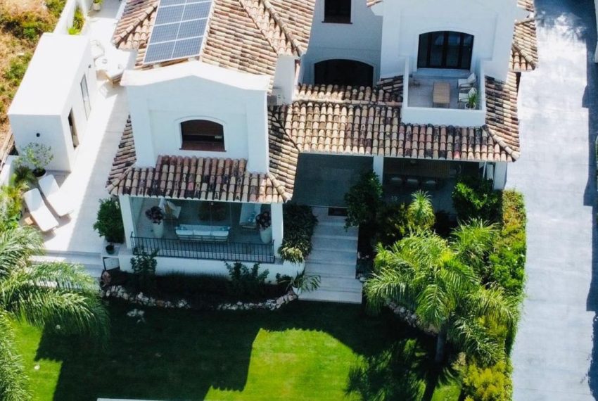 R5103538-Villa-For-Sale-Marbella-Detached-6-Beds-750-Built-2