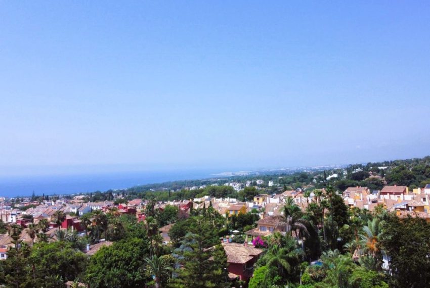 R5103538-Villa-For-Sale-Marbella-Detached-6-Beds-750-Built-3