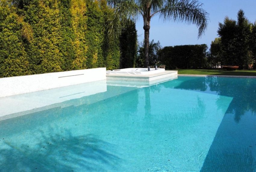 R5103538-Villa-For-Sale-Marbella-Detached-6-Beds-750-Built-9