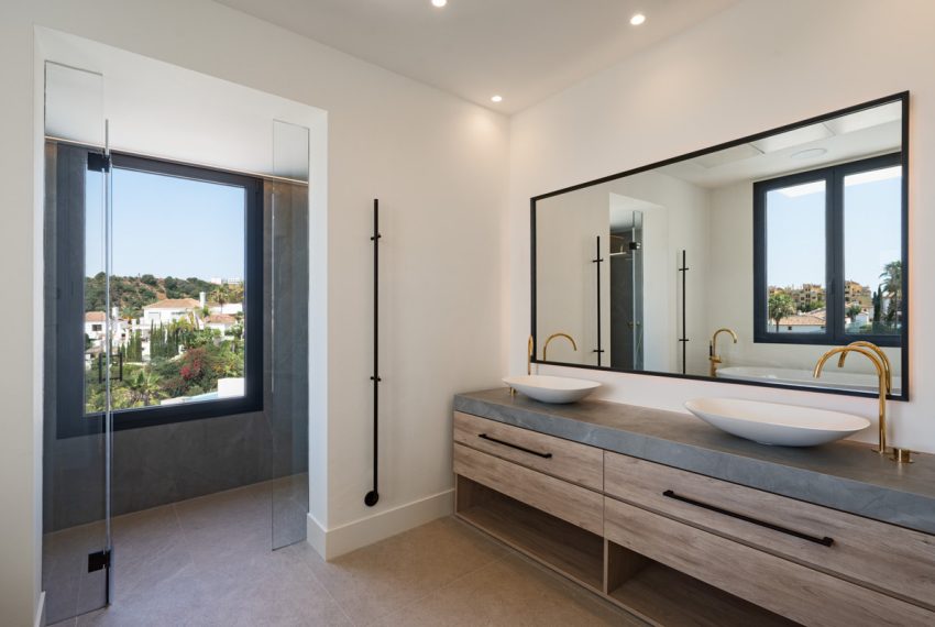 R5103631-Villa-For-Sale-Estepona-Detached-4-Beds-433-Built-17