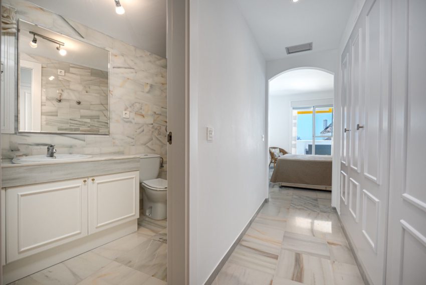R5103670-Apartment-For-Sale-Nueva-Andalucia-Middle-Floor-2-Beds-160-Built-12