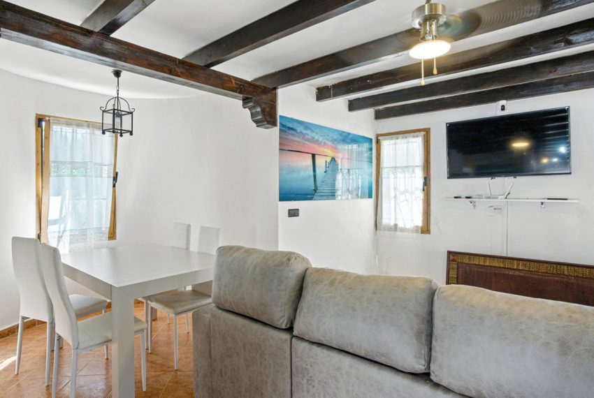 R5103679-Villa-For-Sale-The-Golden-Mile-Detached-3-Beds-166-Built-12
