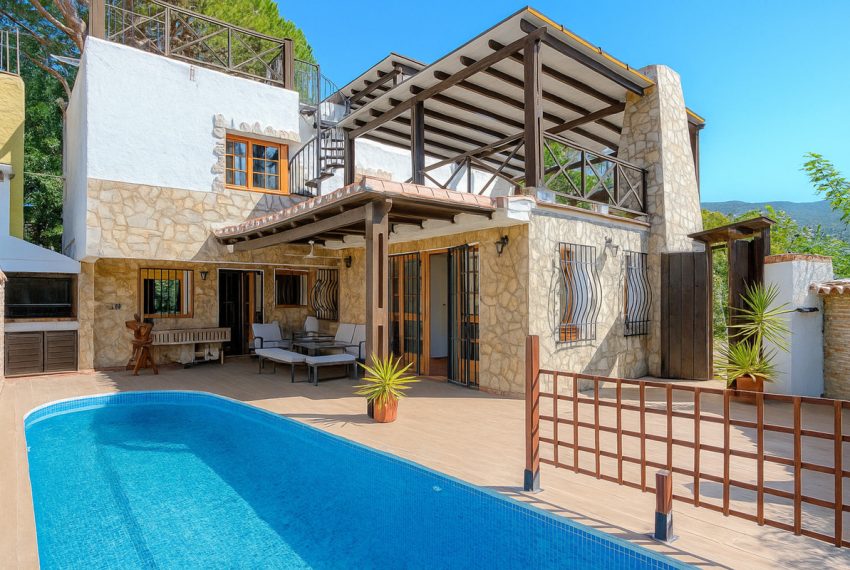 R5103679-Villa-For-Sale-The-Golden-Mile-Detached-3-Beds-166-Built