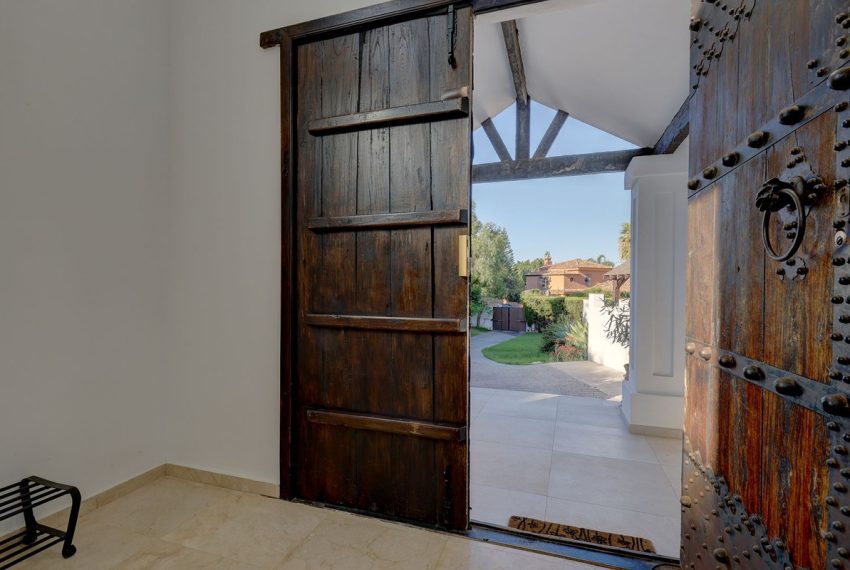 R5104279-Villa-For-Sale-El-Rosario-Detached-5-Beds-326-Built-2