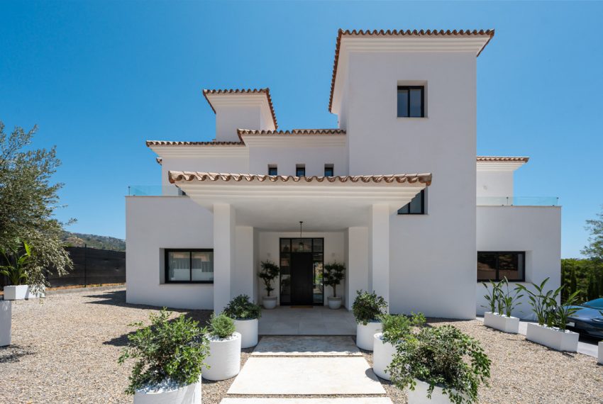 R5104471-Villa-For-Sale-Elviria-Detached-5-Beds-638-Built-1