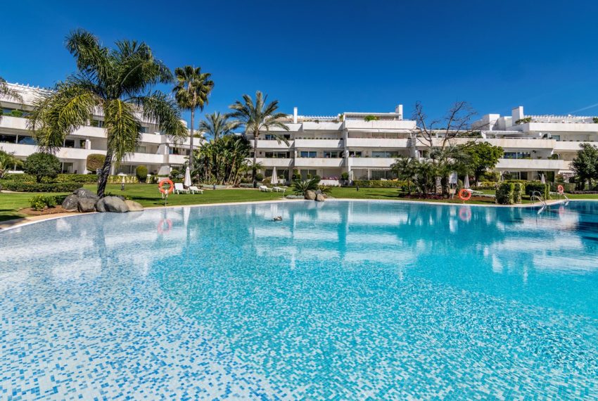 R5104570-Apartment-For-Sale-Nueva-Andalucia-Ground-Floor-3-Beds-167-Built