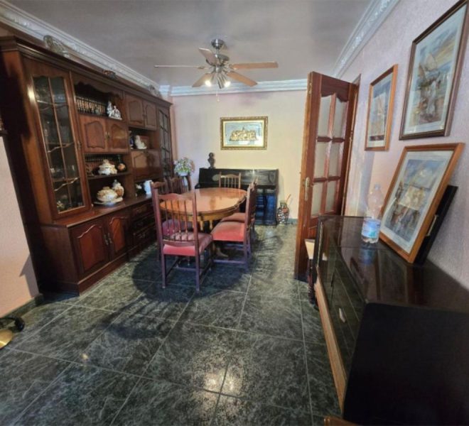 R5105671-Image 1-Middle Floor - 3 Beds - 101 Built