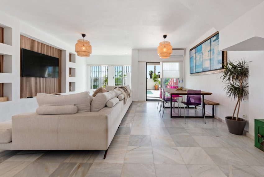 R5106175-Villa-For-Sale-Bel-Air-Detached-4-Beds-190-Built-1