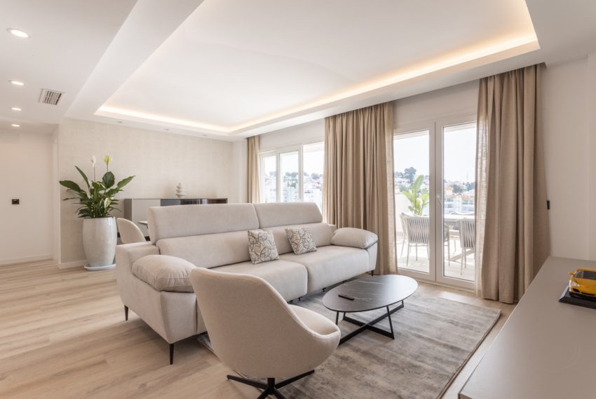 R5107096-Apartment-For-Sale-Nueva-Andalucia-Middle-Floor-4-Beds-125-Built-1