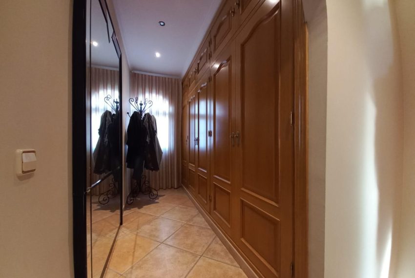 R5107402-Villa-For-Sale-San-Pedro-de-Alcantara-Semi-Detached-5-Beds-404-Built-16