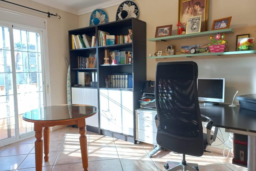 R5107402-Villa-For-Sale-San-Pedro-de-Alcantara-Semi-Detached-5-Beds-404-Built-3